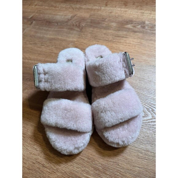 UGG Fluff Slippers new women’s 6 - Picture 4 of 5